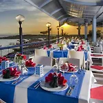 Üdülőközpont The Grand Blue Sky International 4*