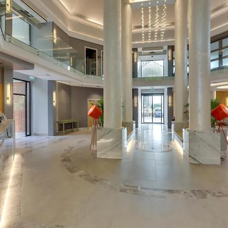 The Grand Blue Sky International 리조트 쿠사다시