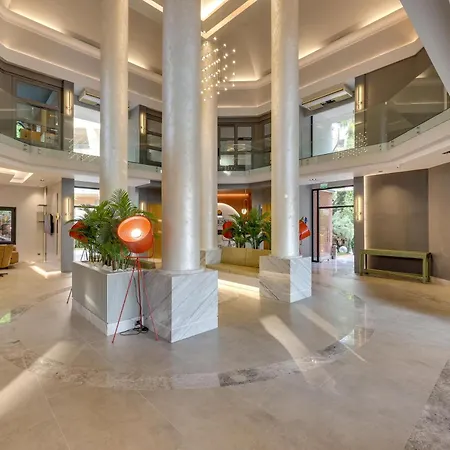 The Grand Blue Sky International 쿠사다시