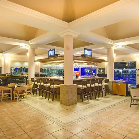 The Grand Blue Sky International 4* Κουσάντασι