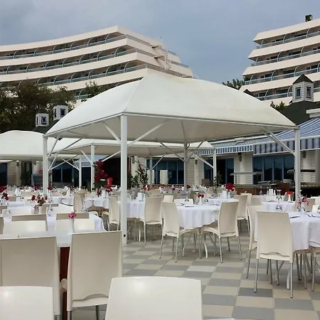 The Grand Blue Sky International Θέρετρο Κουσάντασι