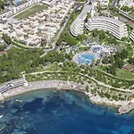 Resort The Grand Blue Sky International