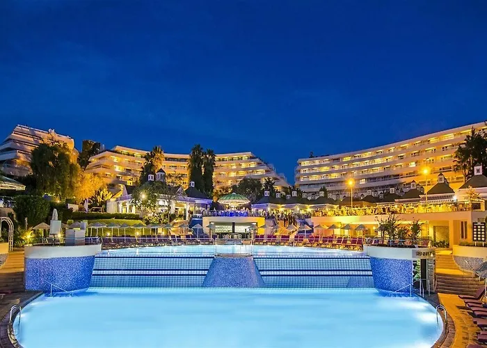 Rezort The Grand Blue Sky International