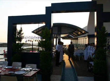 The Grand Blue Sky International منتجع 4*