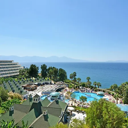 The Grand Blue Sky International 4* Κουσάντασι