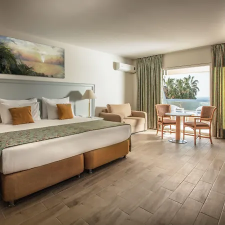 The Grand Blue Sky International Feriested Kusadası