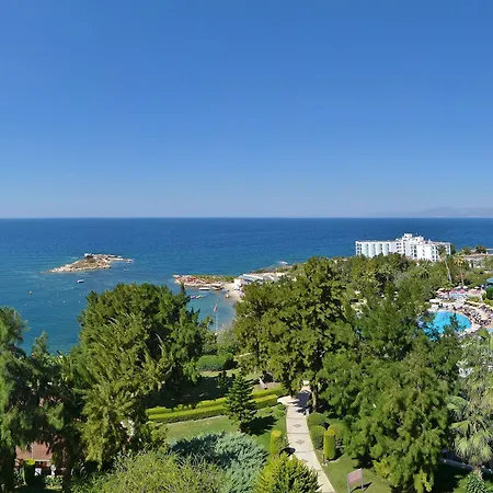 The Grand Blue Sky International 4* Kusadası
