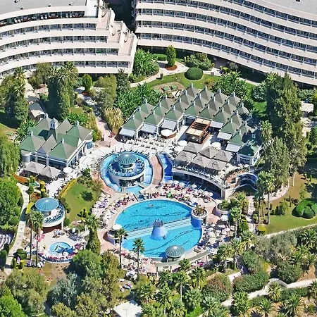 The Grand Blue Sky International Θέρετρο