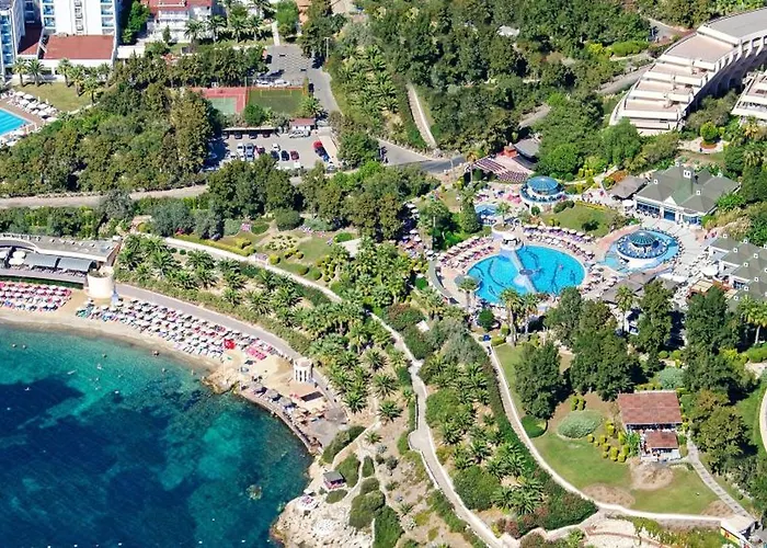 The Grand Blue Sky International 4* 쿠사다시