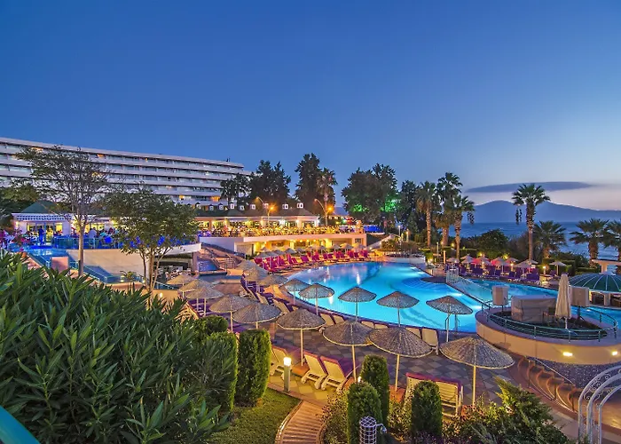 The Grand Blue Sky International 4* 쿠사다시