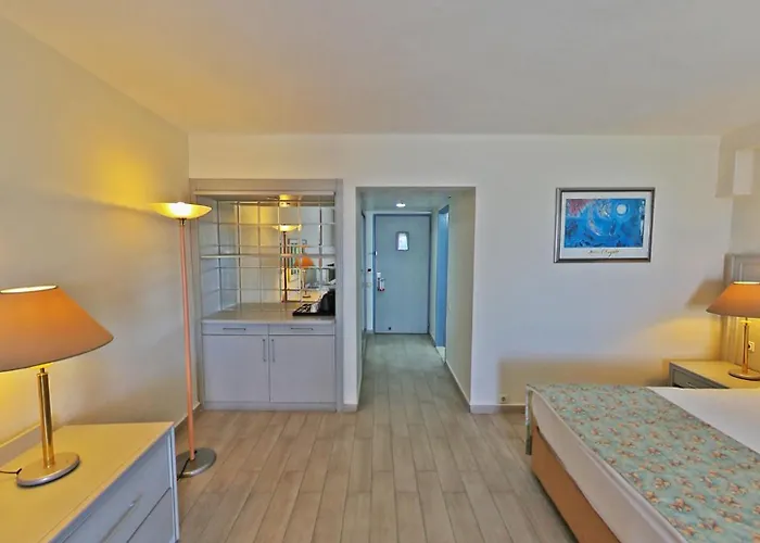 Resort The Grand Blue Sky International